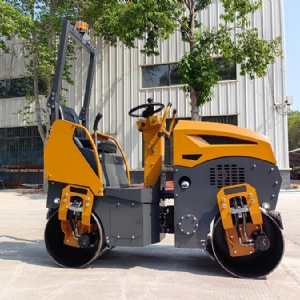 座驾式压路机ST1200